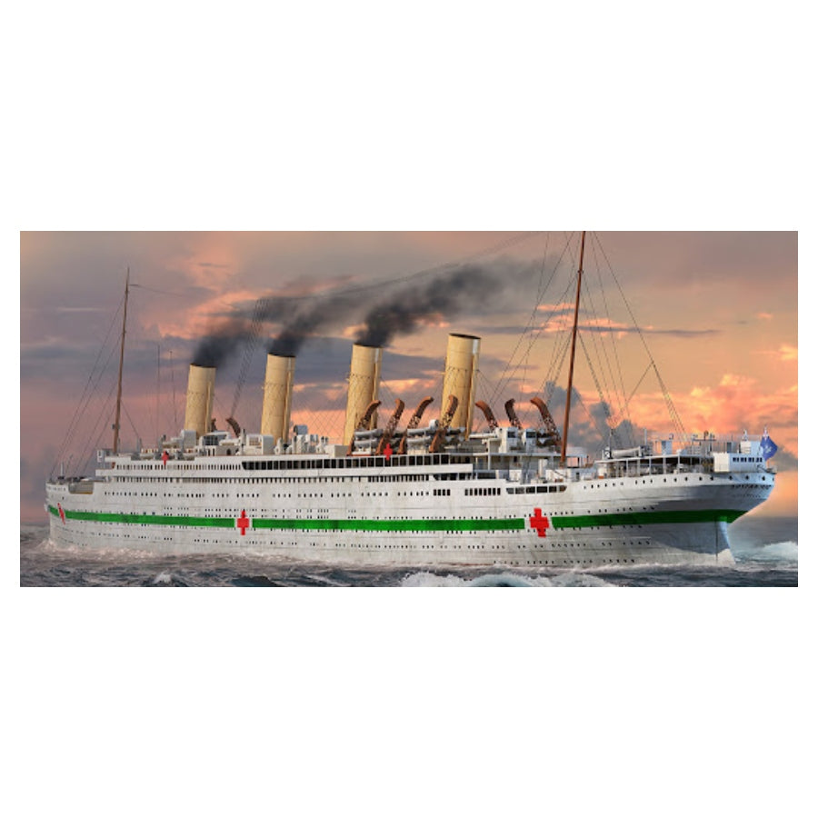 HobbyBoss 1/700 HMHS Britannic